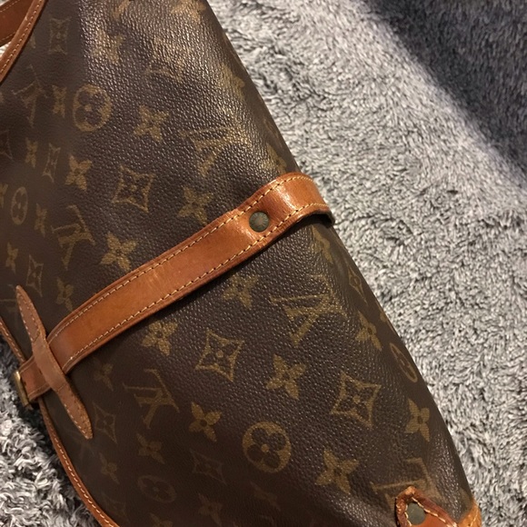 Louis Vuitton Saumur 30 - Picture 3 of 8